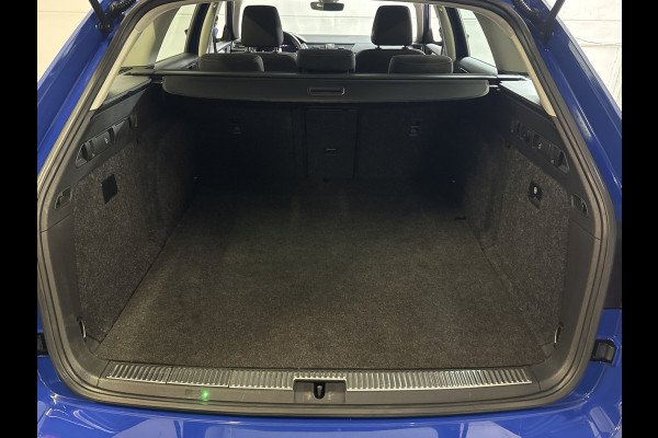 Škoda Superb Combi TSI iV 218PK HYBRID DSG BUSINESS TREKHAAK/NAVI/CANTON-AUDIO