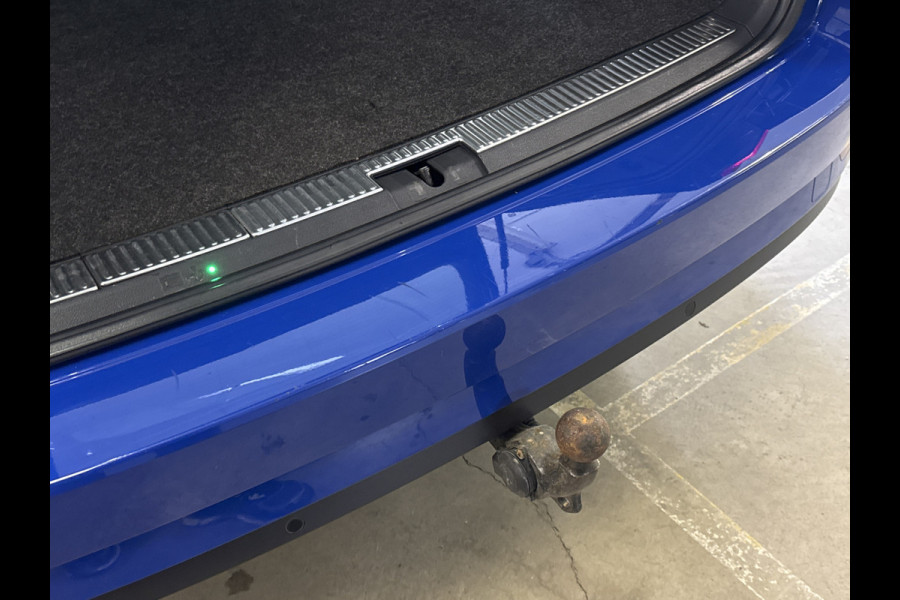 Škoda Superb Combi TSI iV 218PK HYBRID DSG BUSINESS TREKHAAK/NAVI/CANTON-AUDIO