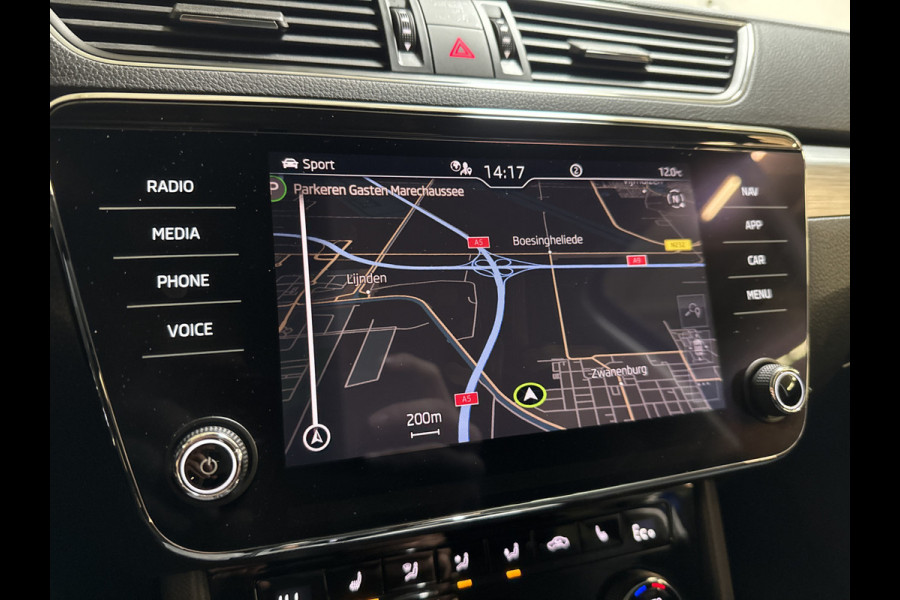 Škoda Superb Combi TSI iV 218PK HYBRID DSG BUSINESS TREKHAAK/NAVI/CANTON-AUDIO