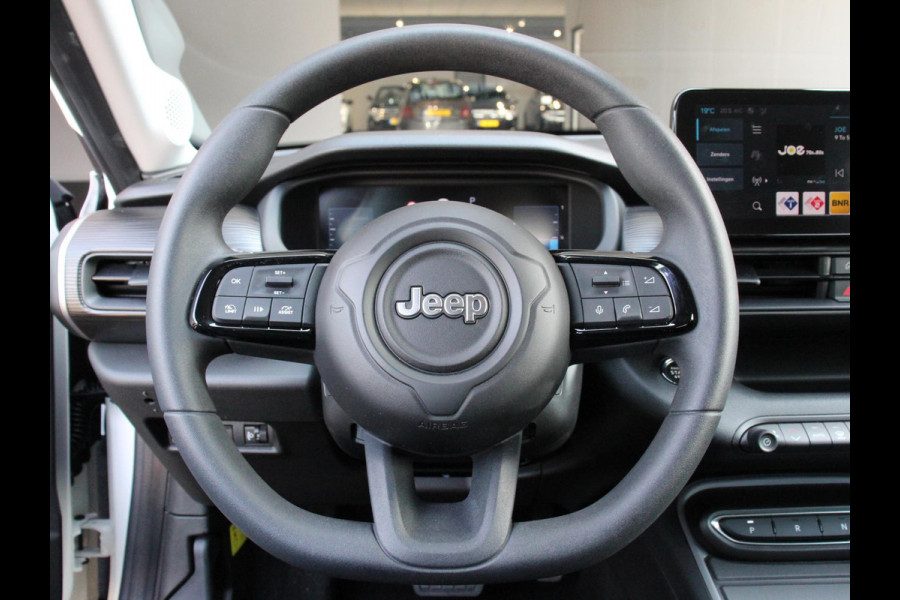 Jeep Avenger Longitude 54 kWh Automaat Navigatie Apple Carplay/Android Auto Parkeersensoren Cruise Control Stoelverwarming Full LED Virtual Cockpit Climate Control