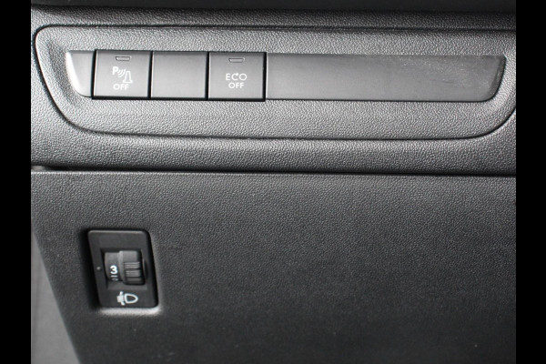 Peugeot 208 1.2 PureTech 110pk Automaat Allure Cruise control Parkeersensoren achter LED Navigatie Climate Control Extra Getint glas Lichtmetalen Velgen