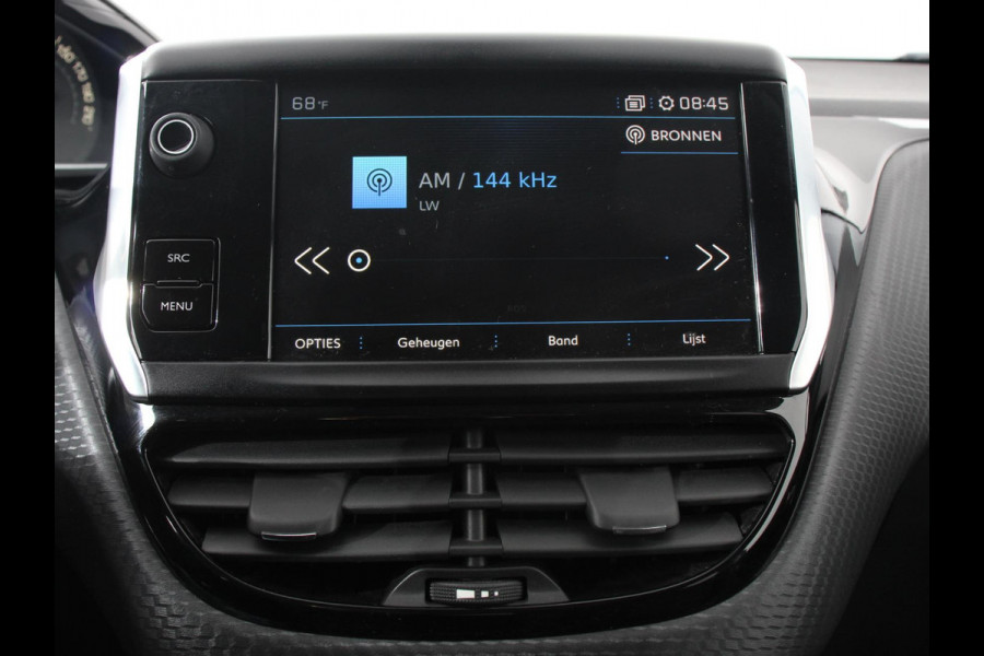 Peugeot 208 1.2 PureTech 110pk Automaat Allure Cruise control Parkeersensoren achter LED Navigatie Climate Control Extra Getint glas Lichtmetalen Velgen