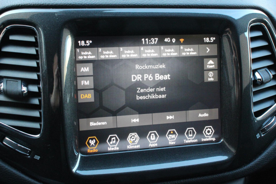 Jeep Compass 4xe 240 Plug-in Hybrid S Navigatie Apple Carplay/Android auto Climate Control Parkeersensoren Camera Elektrisch verstelbare bestuurderstoel Xenon koplampen Stoelverwarming Elektrische achterklep | Afneembare trekhaak