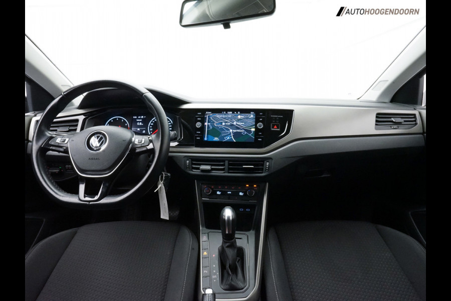 Volkswagen Polo 1.0 TSI DSG Comfortline Business Luxe (ADAPTIVE,PARKEERSENSOREN,NAVIGATIE,APPLE CARPLAY,LM-VELGEN,TOPCONDITIE)
