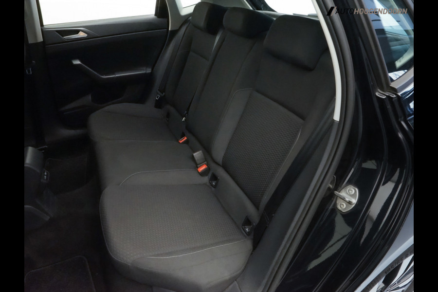 Volkswagen Polo 1.0 TSI DSG Comfortline Business Luxe (ADAPTIVE,PARKEERSENSOREN,NAVIGATIE,APPLE CARPLAY,LM-VELGEN,TOPCONDITIE)