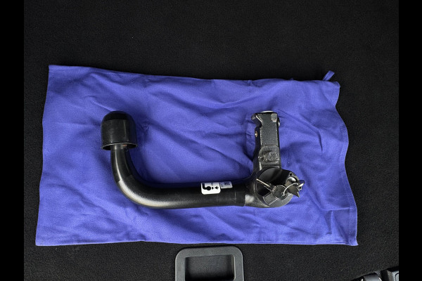 Ford Kuga 2.5 PHEV ST-Line TREKHAAK / CAM / VIRT. COCKP / WARNSPOT / CARPLAY / STLVERW. / PDC / LED / KEYLESS / 4-SEIZ. BAND /