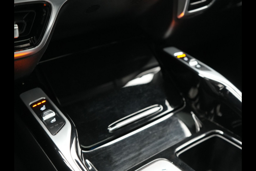 Kia Sorento 1.6 T-GDI 4WD ExecutiveLine PHEV 265pk Dealer O.H. | Trekhaak Afn. | Panodak | Adaptive Cruise | Head Up | Luxe Lederen Comfortstoelen Memory & Ventilatie | 360 Camera | Bose Sound | Stoelen & Stuur Verwarmd | Blis | Keyless | Plug In Hybrid