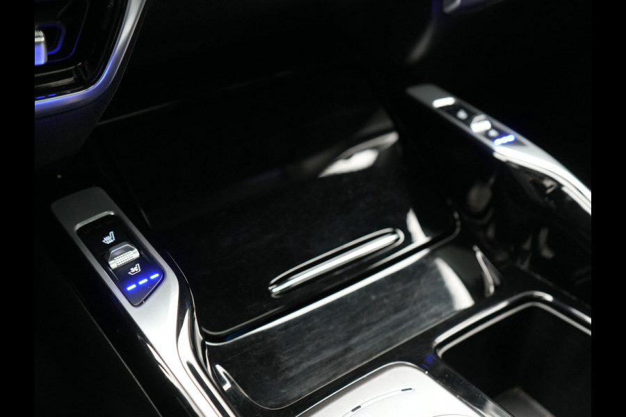 Kia Sorento 1.6 T-GDI 4WD ExecutiveLine PHEV 265pk Dealer O.H. | Trekhaak Afn. | Panodak | Adaptive Cruise | Head Up | Luxe Lederen Comfortstoelen Memory & Ventilatie | 360 Camera | Bose Sound | Stoelen & Stuur Verwarmd | Blis | Keyless | Plug In Hybrid