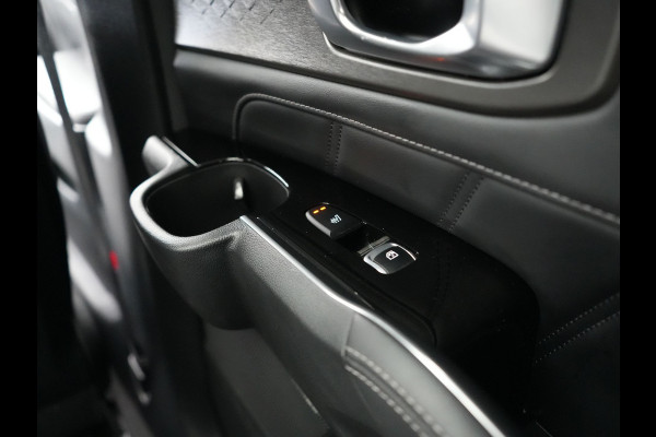 Kia Sorento 1.6 T-GDI 4WD ExecutiveLine PHEV 265pk Dealer O.H. | Trekhaak Afn. | Panodak | Adaptive Cruise | Head Up | Luxe Lederen Comfortstoelen Memory & Ventilatie | 360 Camera | Bose Sound | Stoelen & Stuur Verwarmd | Blis | Keyless | Plug In Hybrid