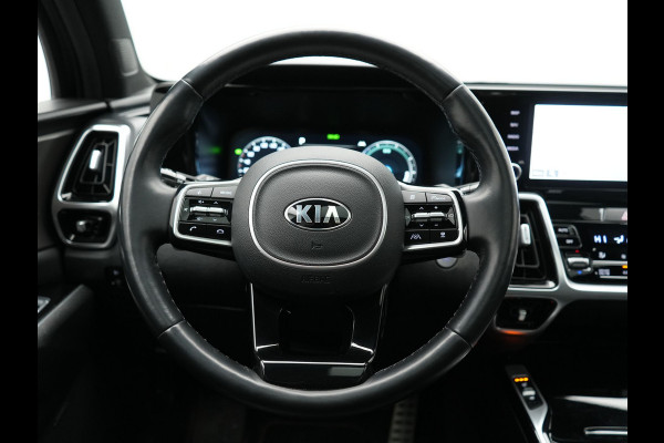 Kia Sorento 1.6 T-GDI 4WD ExecutiveLine PHEV 265pk Dealer O.H. | Trekhaak Afn. | Panodak | Adaptive Cruise | Head Up | Luxe Lederen Comfortstoelen Memory & Ventilatie | 360 Camera | Bose Sound | Stoelen & Stuur Verwarmd | Blis | Keyless | Plug In Hybrid