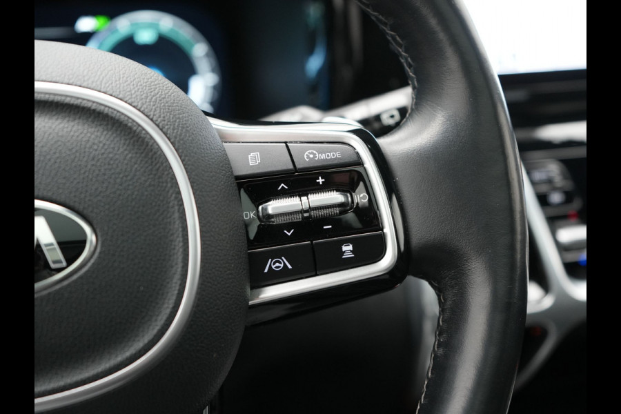 Kia Sorento 1.6 T-GDI 4WD ExecutiveLine PHEV 265pk Dealer O.H. | Trekhaak Afn. | Panodak | Adaptive Cruise | Head Up | Luxe Lederen Comfortstoelen Memory & Ventilatie | 360 Camera | Bose Sound | Stoelen & Stuur Verwarmd | Blis | Keyless | Plug In Hybrid