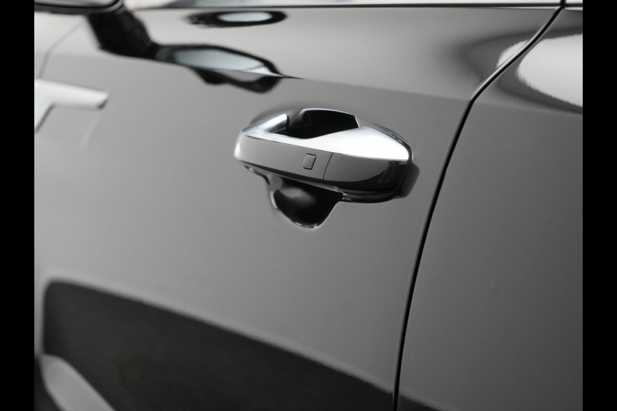 Kia Sorento 1.6 T-GDI 4WD ExecutiveLine PHEV 265pk Dealer O.H. | Trekhaak Afn. | Panodak | Adaptive Cruise | Head Up | Luxe Lederen Comfortstoelen Memory & Ventilatie | 360 Camera | Bose Sound | Stoelen & Stuur Verwarmd | Blis | Keyless | Plug In Hybrid