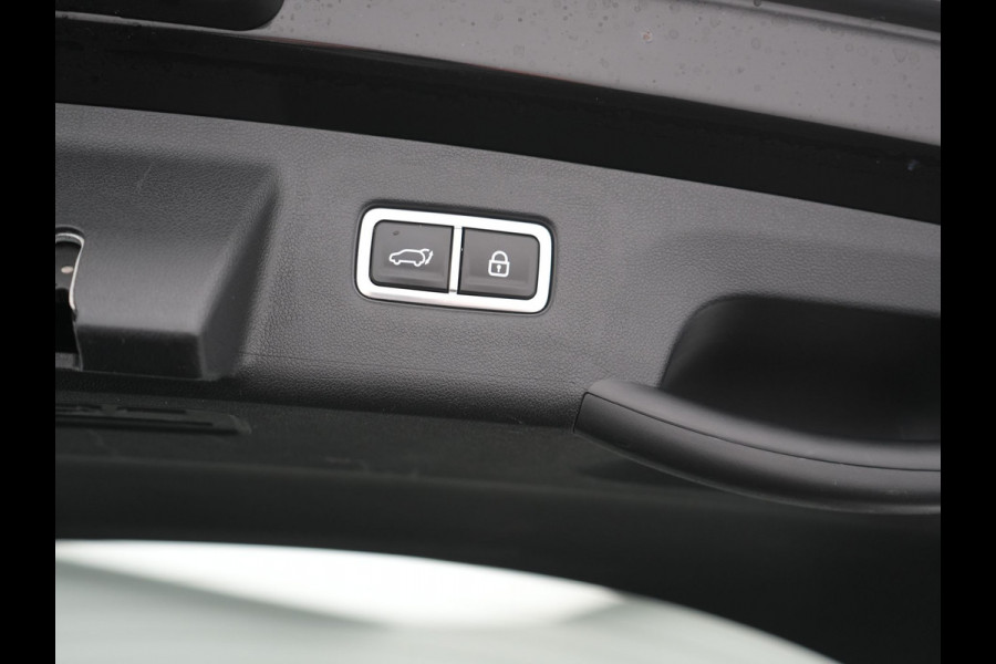 Kia Sorento 1.6 T-GDI 4WD ExecutiveLine PHEV 265pk Dealer O.H. | Trekhaak Afn. | Panodak | Adaptive Cruise | Head Up | Luxe Lederen Comfortstoelen Memory & Ventilatie | 360 Camera | Bose Sound | Stoelen & Stuur Verwarmd | Blis | Keyless | Plug In Hybrid