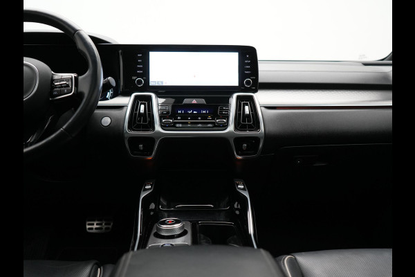Kia Sorento 1.6 T-GDI 4WD ExecutiveLine PHEV 265pk Dealer O.H. | Trekhaak Afn. | Panodak | Adaptive Cruise | Head Up | Luxe Lederen Comfortstoelen Memory & Ventilatie | 360 Camera | Bose Sound | Stoelen & Stuur Verwarmd | Blis | Keyless | Plug In Hybrid