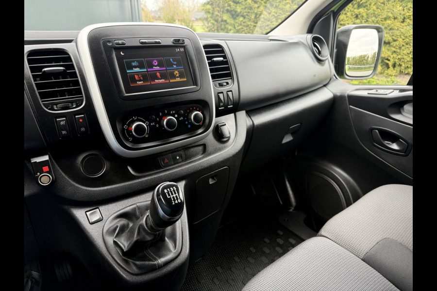 Renault Trafic 1.6 dCi / L1H1 / 1e EIG. / INRICHTING / TREKHAAK / AIRCO / CRUISE / LED / NAVI / 3-ZITS