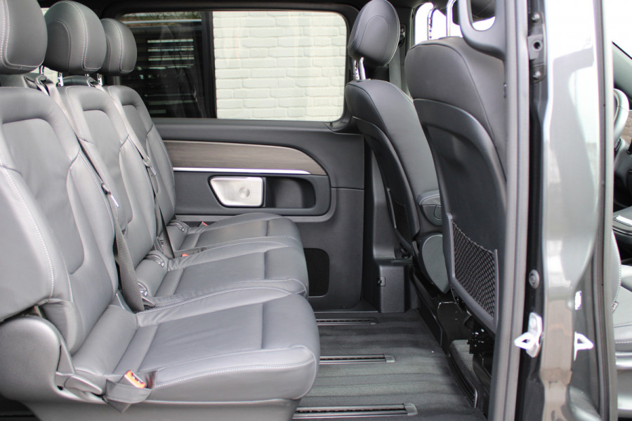 Mercedes-Benz V-Klasse 250d / DC / AMG / Panorama / 2x Elec Schuifd / 360 Cam / Burmester / Vol Opties / NIEUWSTAAT