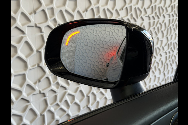 Volvo XC60 2.0 T6 AWD ULTRA DARK NIEUWE AUTO ELEK.TREKHAAK HARMAN KARDON HEADUP 360.CAM LEER SCHUIFDAK PHEV Plug in Hybrid ✅ Top Auto's Wijchen ,  Altijd een Ruim aanbod van Volvo's i  BUSINESS / CORE / BRIGHT / DARK / ULTRA DARK / PLUS DARK / BLACK EDITION  / ESSENTIAL / T6 / T8 ✅