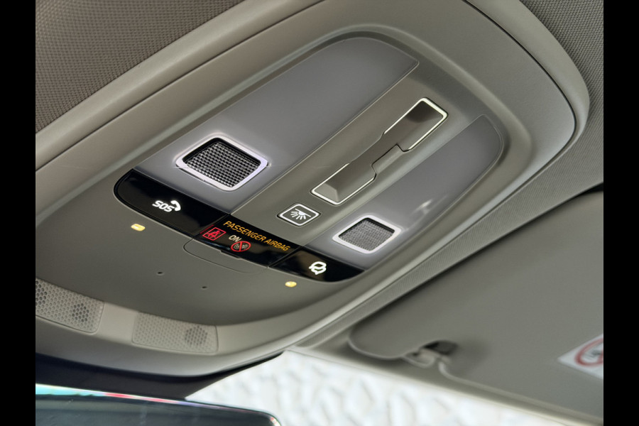 Volvo XC60 2.0 T6 AWD ULTRA DARK NIEUWE AUTO ELEK.TREKHAAK HARMAN KARDON HEADUP 360.CAM LEER SCHUIFDAK PHEV Plug in Hybrid ✅ Top Auto's Wijchen ,  Altijd een Ruim aanbod van Volvo's i  BUSINESS / CORE / BRIGHT / DARK / ULTRA DARK / PLUS DARK / BLACK EDITION  / ESSENTIAL / T6 / T8 ✅