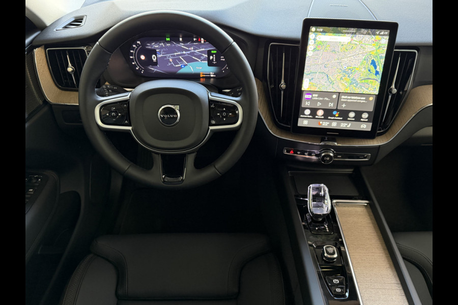 Volvo XC60 2.0 T6 AWD ULTRA DARK NIEUWE AUTO ELEK.TREKHAAK HARMAN KARDON HEADUP 360.CAM LEER SCHUIFDAK PHEV Plug in Hybrid ✅ Top Auto's Wijchen ,  Altijd een Ruim aanbod van Volvo's i  BUSINESS / CORE / BRIGHT / DARK / ULTRA DARK / PLUS DARK / BLACK EDITION  / ESSENTIAL / T6 / T8 ✅