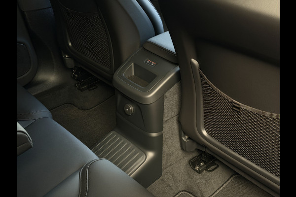 Volvo XC60 2.0 T6 AWD ULTRA DARK NIEUWE AUTO ELEK.TREKHAAK HARMAN KARDON HEADUP 360.CAM LEER SCHUIFDAK PHEV Plug in Hybrid ✅ Top Auto's Wijchen ,  Altijd een Ruim aanbod van Volvo's i  BUSINESS / CORE / BRIGHT / DARK / ULTRA DARK / PLUS DARK / BLACK EDITION  / ESSENTIAL / T6 / T8 ✅