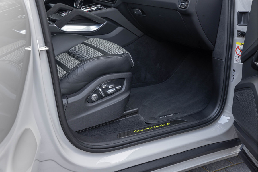 Porsche Cayenne Coupé 4.0 Turbo S E-Hybrid Keramisch PPF Innodrive Lightweight Pack