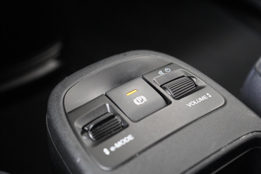 Fiat 500 Icon 42 kWh | Navigatie | Cruise control | Climate control | Lm velgen