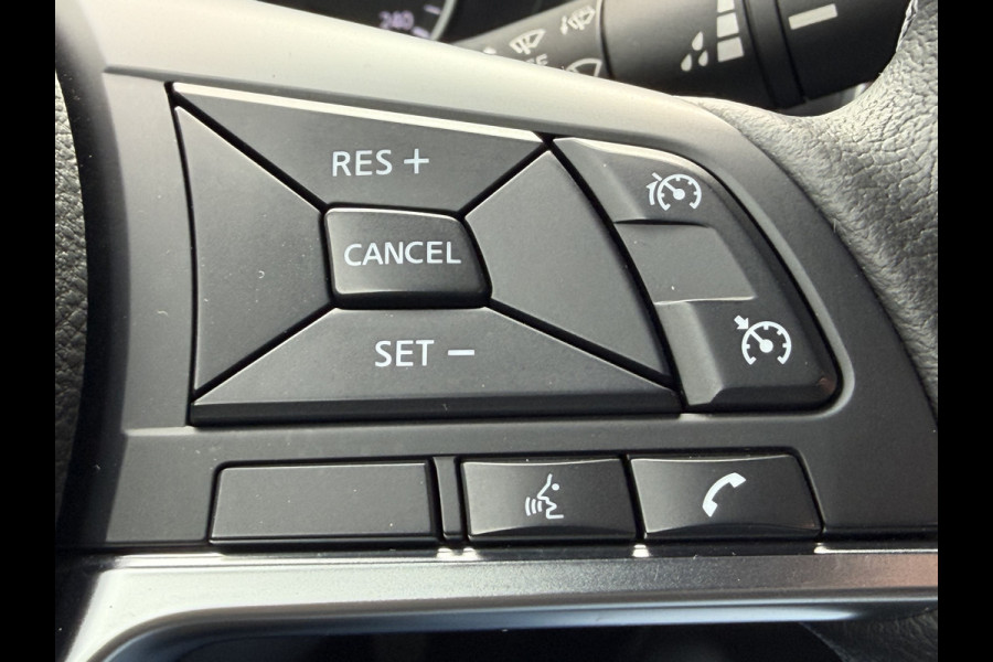 Nissan Juke 115pk Enigma (Camera - Stoel-/- voorruitverwarming - LED - Keyless Entry - 19"- Automatische Airco - Navigatie)