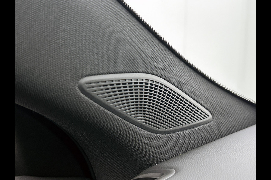 Mercedes-Benz CLA-Klasse Shooting Brake 250+ Business Solution Luxury 85 kWh | Winterpakket | Nightpakket | Memorypakket | Smartphone integratie | PARKTRONIC | Sfeerverlichting |