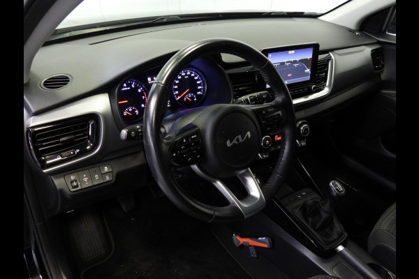 Kia Stonic 1.0 T-GDi DynamicPlusLine NAVI/CAMERA/CLIMA/TERKH./16"LMV!