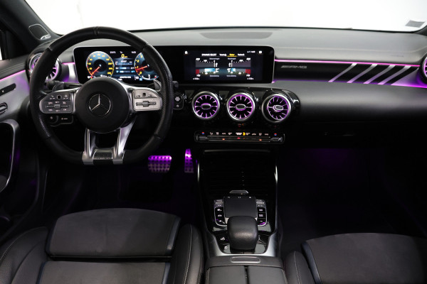 Mercedes-Benz A-Klasse AMG 35 4MATIC Premium EX BPM op DUITS KENT ! BURMESTER PANO KUIPST ''19
