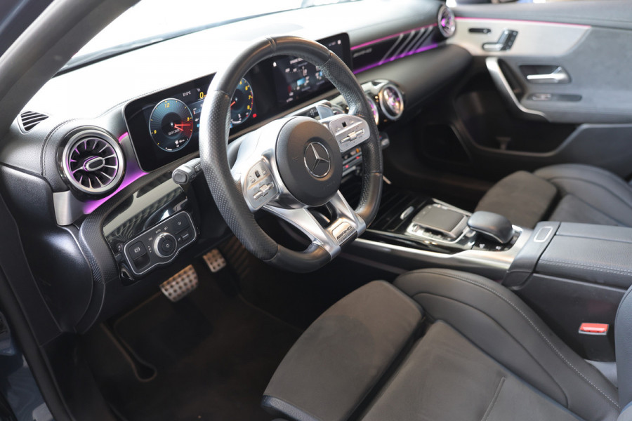 Mercedes-Benz A-Klasse AMG 35 4MATIC Premium EX BPM op DUITS KENT ! BURMESTER PANO KUIPST ''19