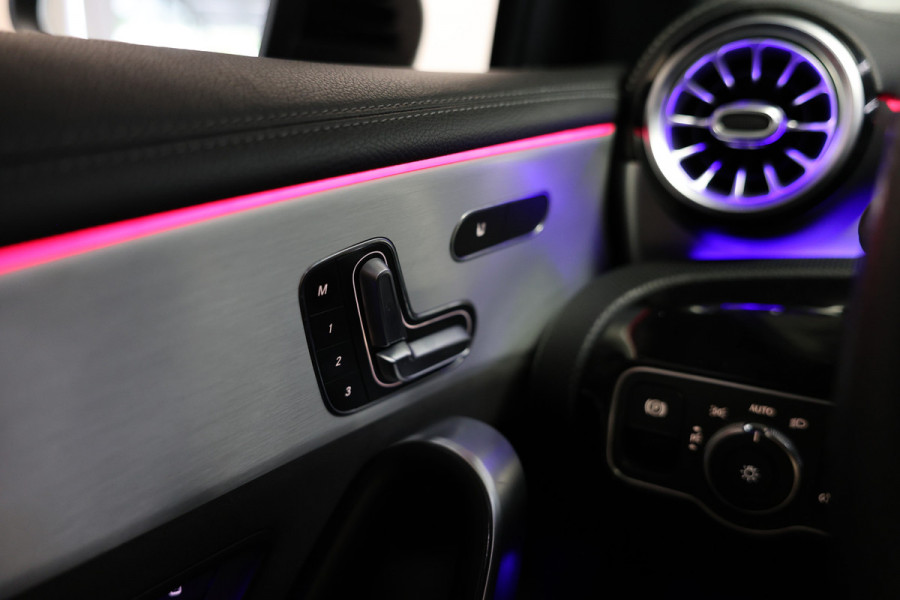 Mercedes-Benz A-Klasse AMG 35 4MATIC Premium EX BPM op DUITS KENT ! BURMESTER PANO KUIPST ''19