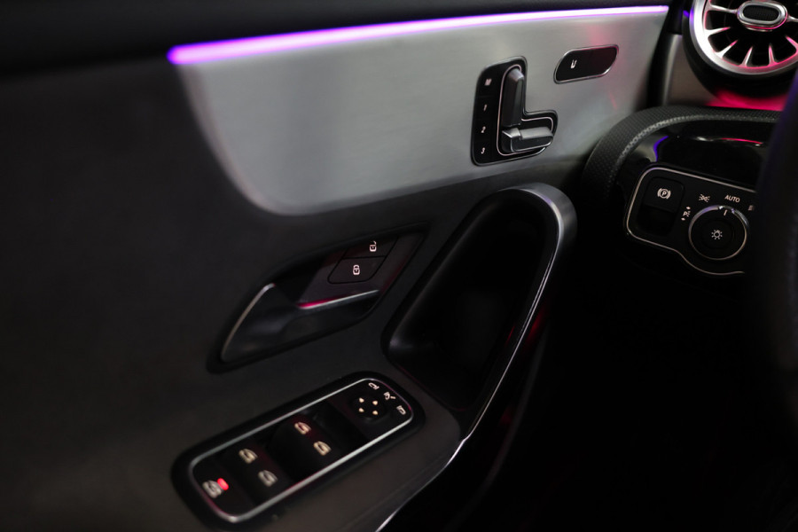 Mercedes-Benz A-Klasse AMG 35 4MATIC Premium EX BPM op DUITS KENT ! BURMESTER PANO KUIPST ''19