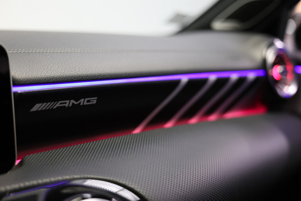 Mercedes-Benz A-Klasse AMG 35 4MATIC Premium EX BPM op DUITS KENT ! BURMESTER PANO KUIPST ''19