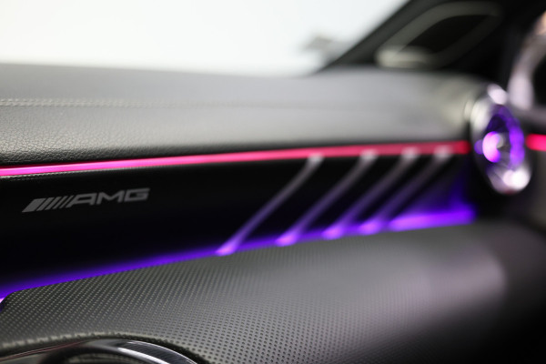 Mercedes-Benz A-Klasse AMG 35 4MATIC Premium EX BPM op DUITS KENT ! BURMESTER PANO KUIPST ''19