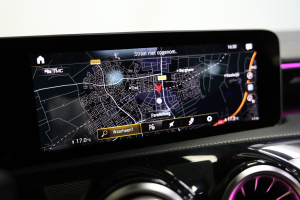 Mercedes-Benz A-Klasse AMG 35 4MATIC Premium EX BPM op DUITS KENT ! BURMESTER PANO KUIPST ''19