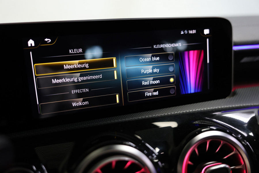 Mercedes-Benz A-Klasse AMG 35 4MATIC Premium EX BPM op DUITS KENT ! BURMESTER PANO KUIPST ''19