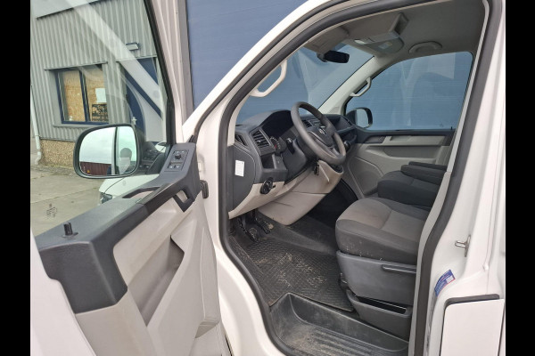 Volkswagen Transporter 2.0 TDI L1H1 Trendline AIRCO / CRUISE CONTROLE / TREKHAAK / EURO 6