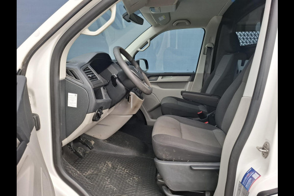 Volkswagen Transporter 2.0 TDI L1H1 Trendline AIRCO / CRUISE CONTROLE / TREKHAAK / EURO 6