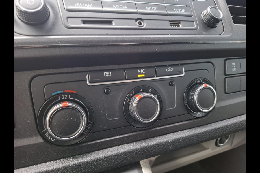 Volkswagen Transporter 2.0 TDI L1H1 Trendline AIRCO / CRUISE CONTROLE / TREKHAAK / EURO 6