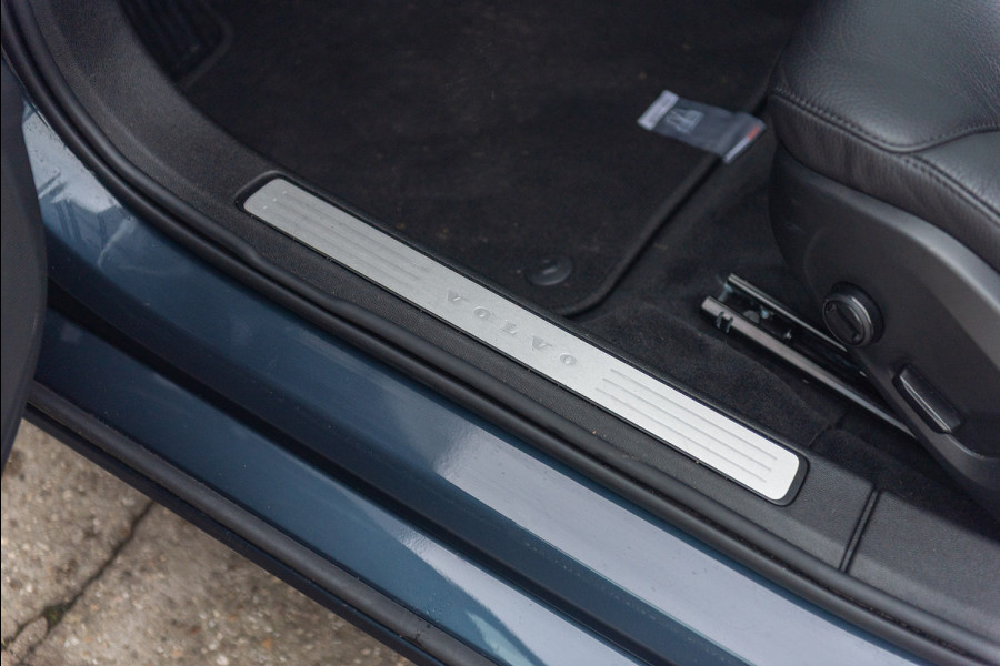 Volvo V60 B3 Aut. Momentum Leder Stoelverwarming Parkassist 163pk