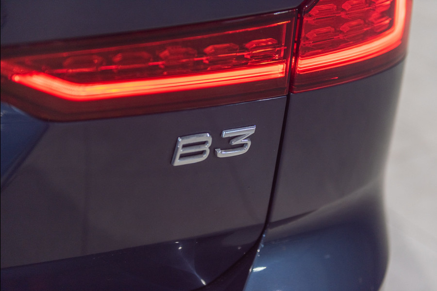 Volvo V60 B3 Aut. Momentum Leder Stoelverwarming Parkassist 163pk