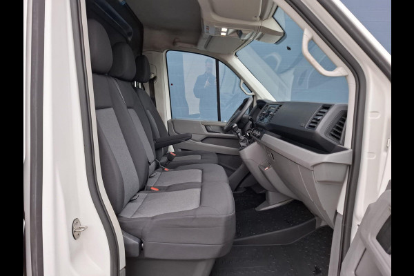 Volkswagen Crafter 35 2.0 TDI L3H3 AIRCO / CRUISE CONTROLE / CARPLAY / CAMERA / TREKHAAK