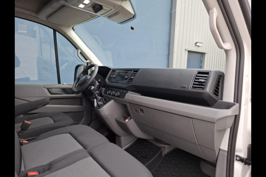 Volkswagen Crafter 35 2.0 TDI L3H3 AIRCO / CRUISE CONTROLE / CARPLAY / CAMERA / TREKHAAK