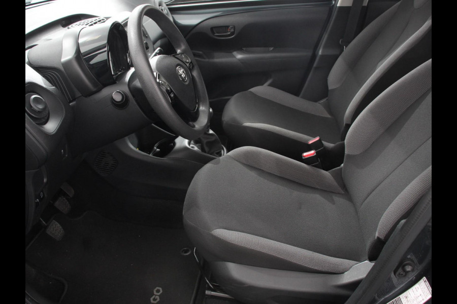 Toyota Aygo 1.0 VVT-i x-fun | Airco | Bluetooth | Led | Electrisch pakket | 5 deurs