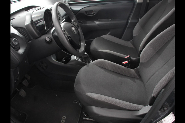 Toyota Aygo 1.0 VVT-i x-fun | Airco | Bluetooth | Led | Electrisch pakket | 5 deurs