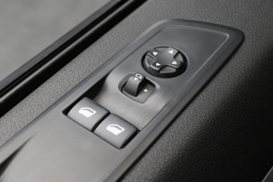 Opel Vivaro 2.0 CDTI L3H1 DC Edition Automaat Camera, Apple Carplay, LED, Trekhaak, Dodehoeksensor, Lane Assist, PDC