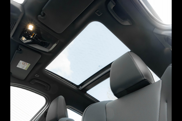 BMW X1 xDrive25e M-Sport - Pano - Trekhaak - Driving Ass Prof - Head-up