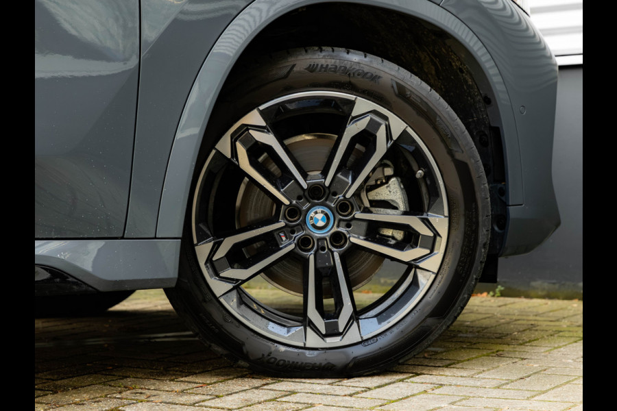 BMW X1 xDrive25e M-Sport - Pano - Trekhaak - Driving Ass Prof - Head-up