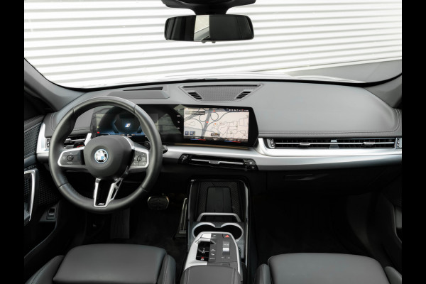 BMW X1 xDrive25e M-Sport - Pano - Trekhaak - Driving Ass Prof - Head-up
